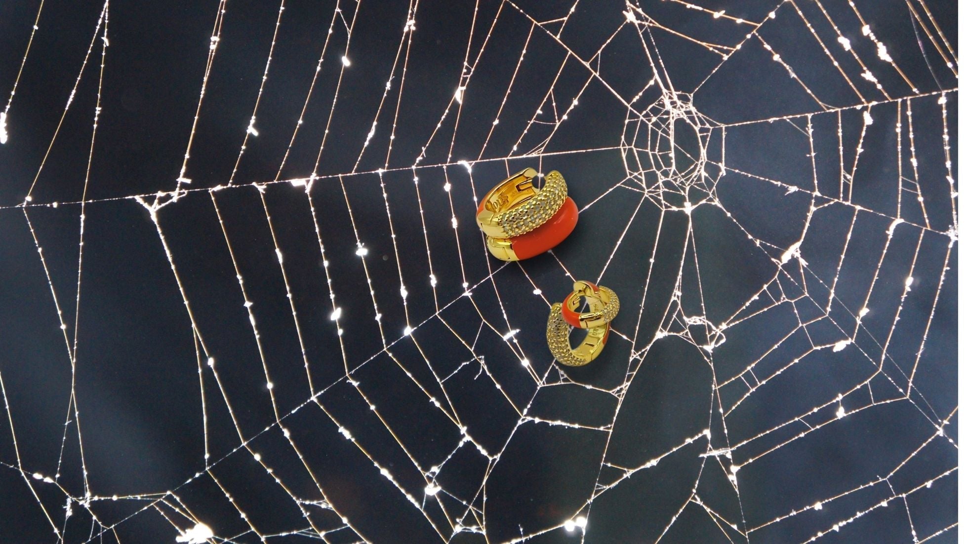 Strega Chic: I Nostri GEMS per Halloween - MOOPS